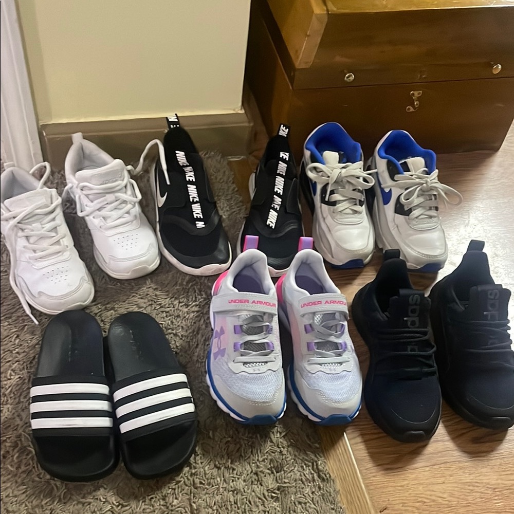 Girls size 1 shoe bundle